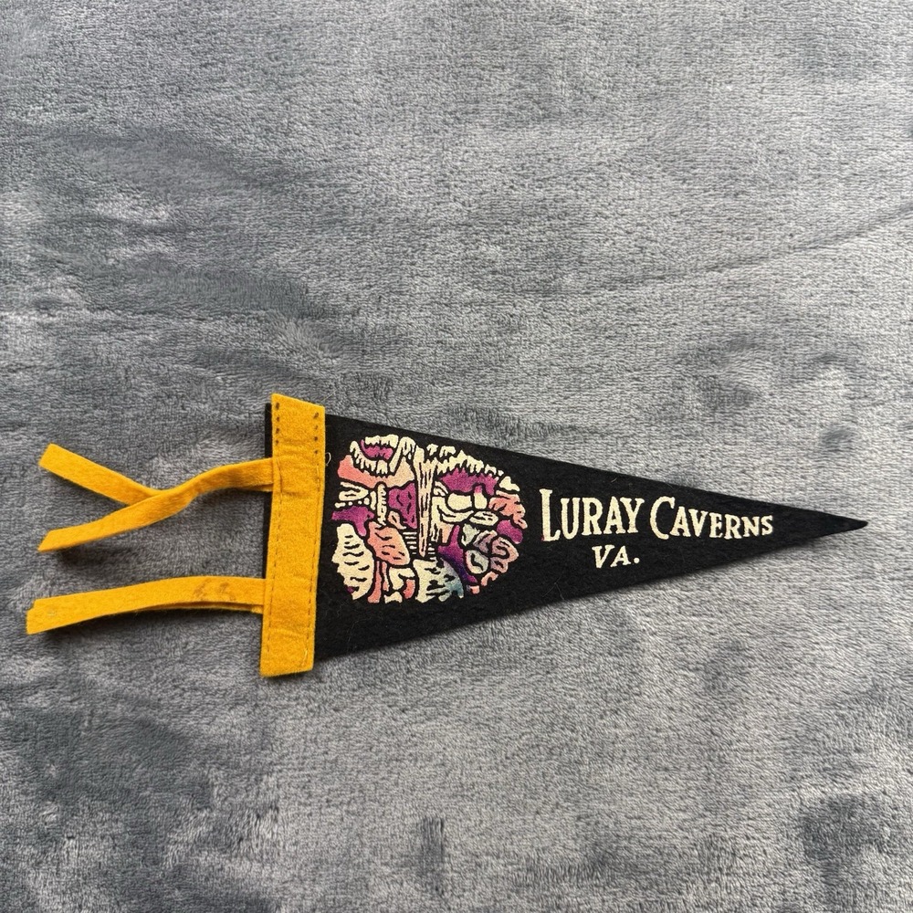 Vintage Travel Souvenir Felt Pennant Flag Luray Caverns VA 12"
